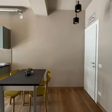 Grisoni Brothers' House - Grisoni Streetview Apartment